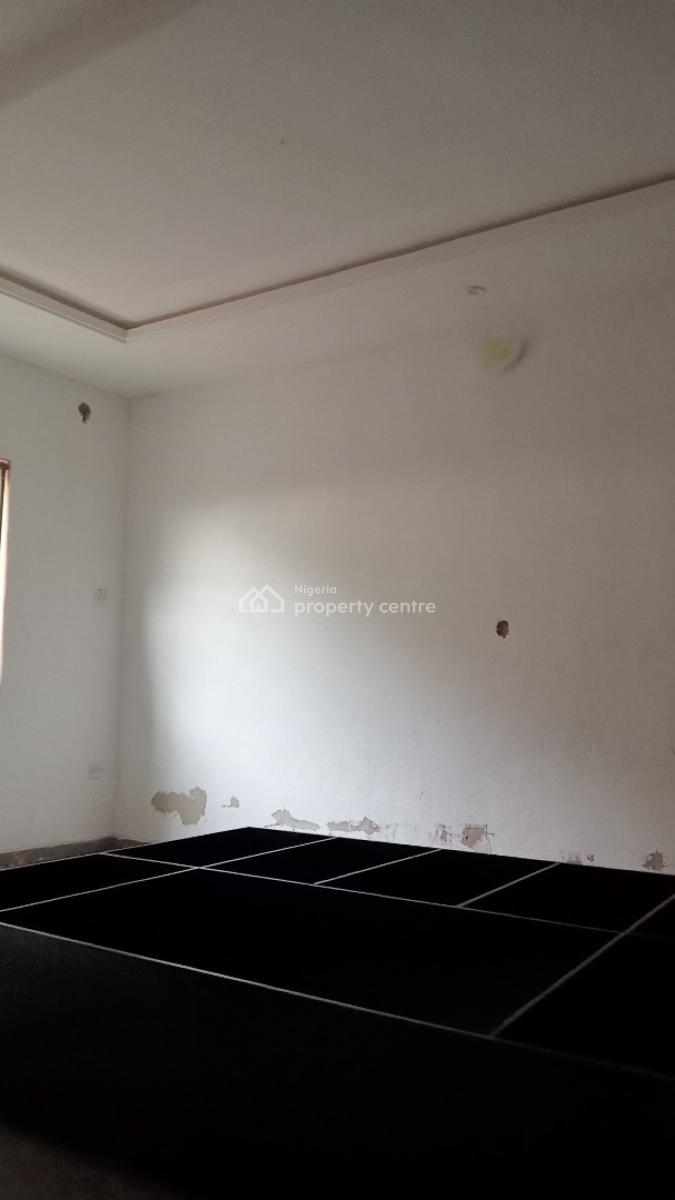Well Renovated Luxury 3 Bedroom Flat with Wardrobe Kitchen Cabinet,pop, Avery Close to Major Highway, Bogije Ibeju Lekki Lagos Nigeria, Bogije, Ibeju Lekki, Lagos, Flat / Apartment for Rent