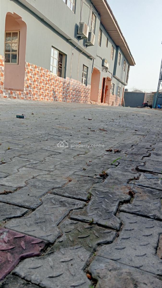 Well Renovated Luxury 3 Bedrooms Flat, Very Close to The Highway, Bogije, Ibeju Lekki, Lagos, Flat / Apartment for Rent