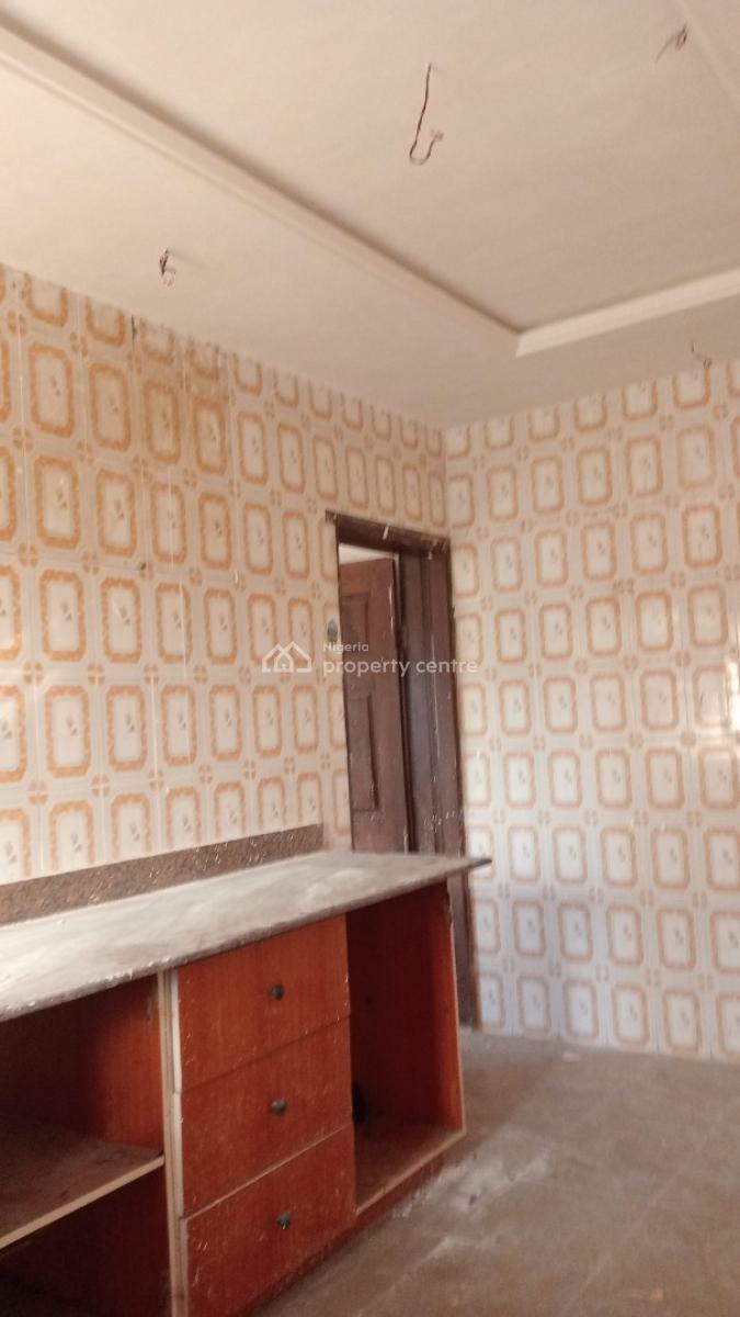 Well Renovated Luxury 3 Bedrooms Flat, Very Close to The Highway, Bogije, Ibeju Lekki, Lagos, Flat / Apartment for Rent