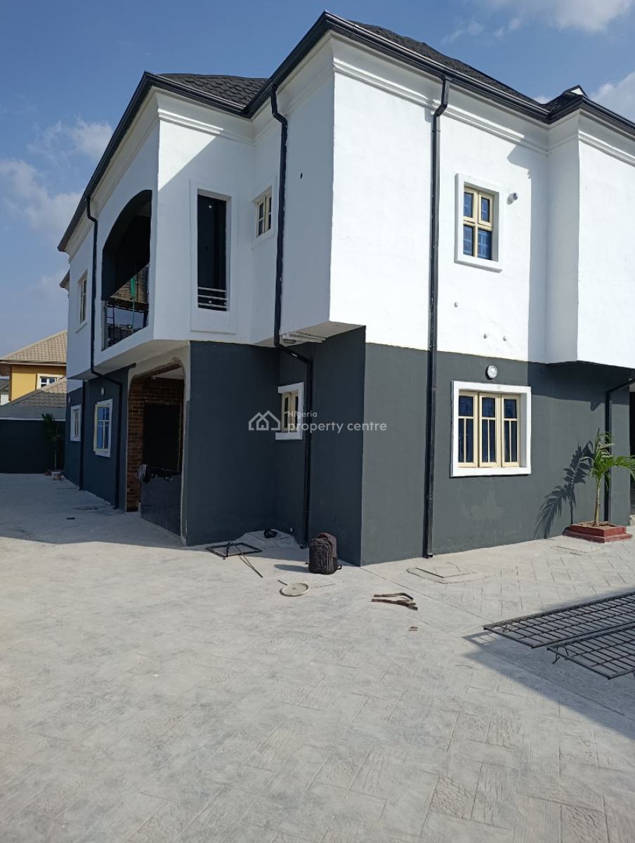 5 Bedroom Duplex Self Compound with 2 Units of Room Self Contain, Revival Bus Stop, Akala Express, New Garage, Oluyole, Oyo, Detached Duplex for Rent