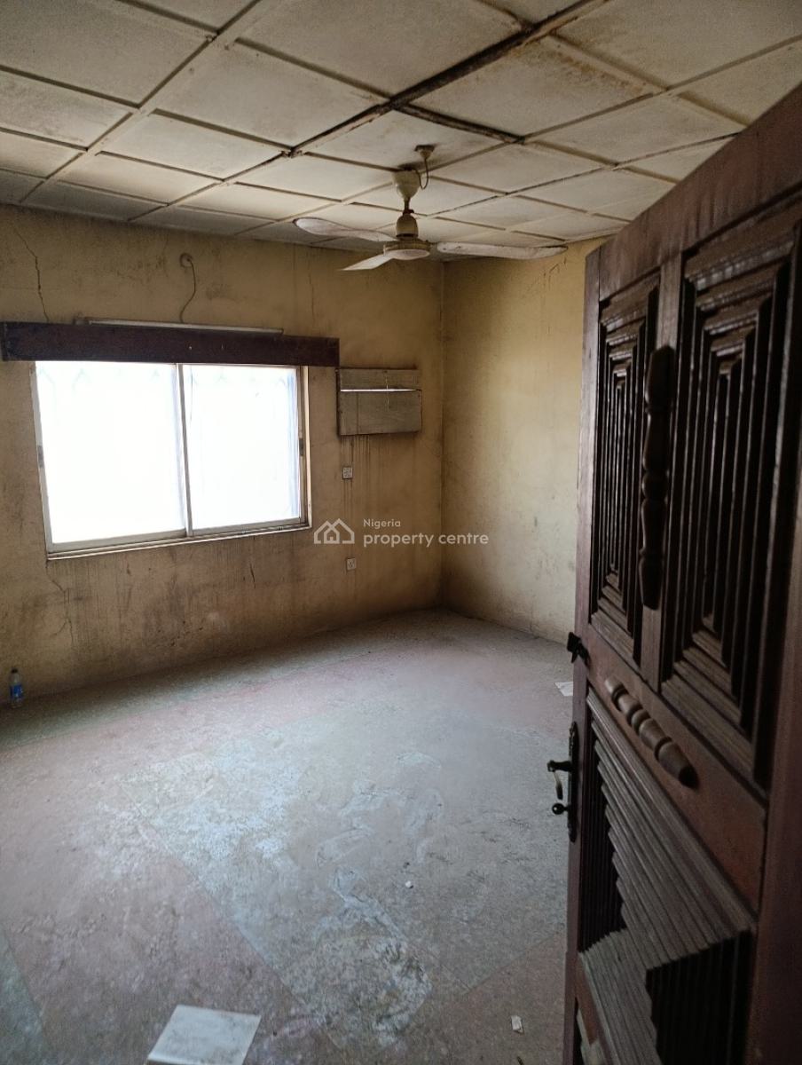 Office Duplex with Bq Good for School and Hospital, Tinubu Estate, Adex Bus Stop, Iwo Road Ibadan, New Bodija, Ibadan, Oyo, Office Space for Rent