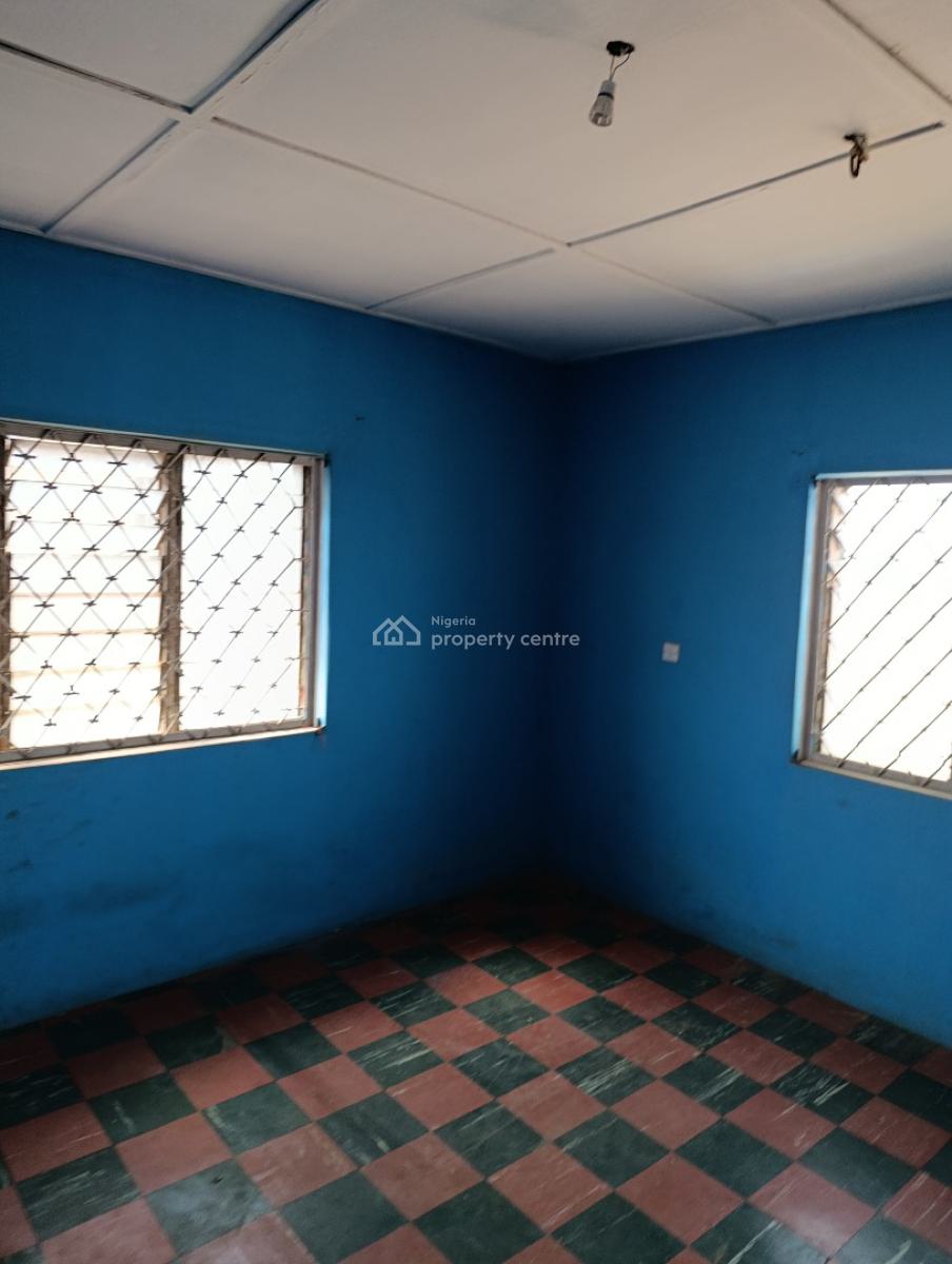 3 Bedroom Flat in a 4 Flat with 2 Toilets Fenced with Gate, Ede Street, Molade, Ibadan, Alakia, Ibadan, Oyo, Semi-detached Bungalow for Rent