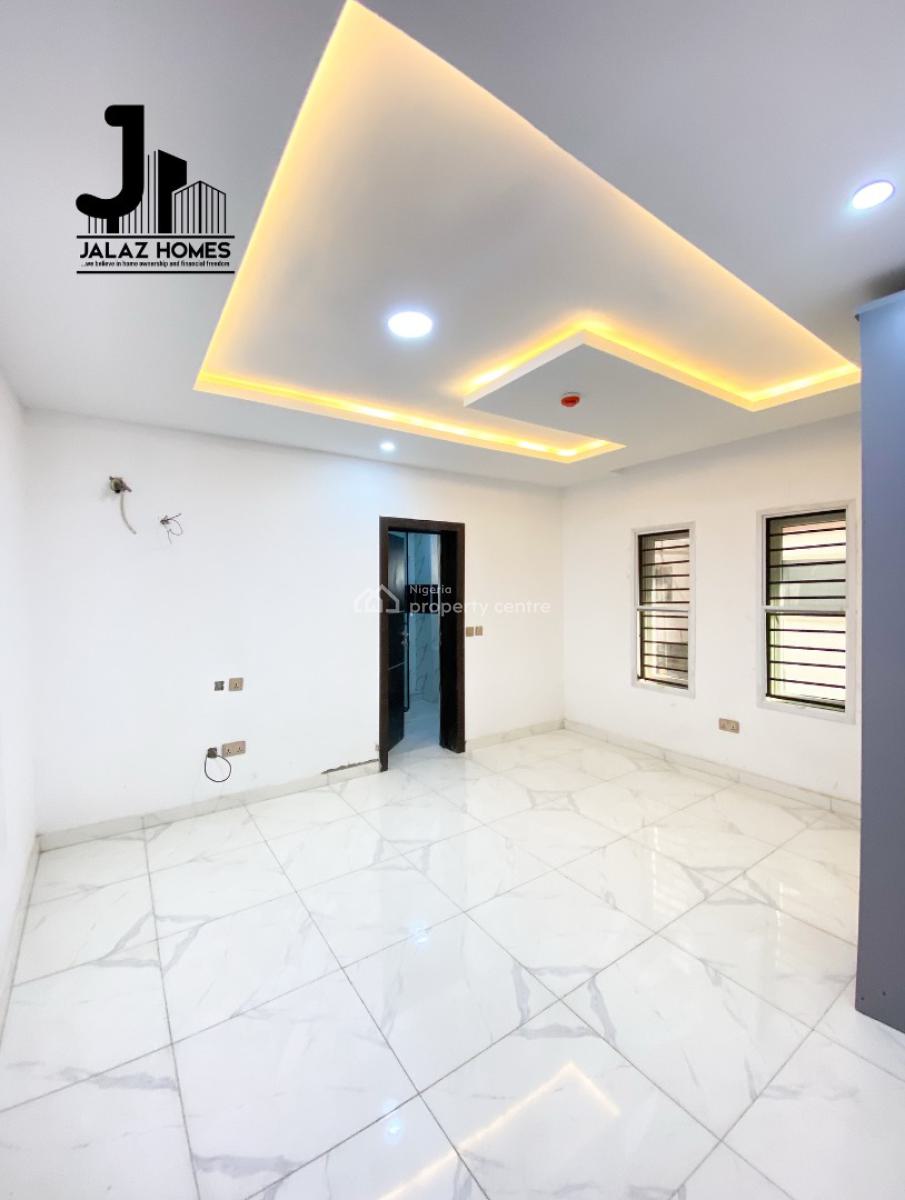 2 Bedroom Apartment, Lekki Phase 1, Lekki, Lagos, House for Sale