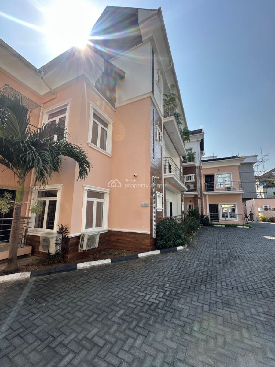 Spacious Well Maintained 3 Bedroom Flat on The 1st Floor, Parkview, Ikoyi, Lagos, Flat / Apartment for Rent