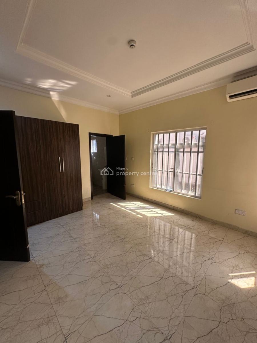 Spacious Well Maintained 3 Bedroom Flat on The 1st Floor, Parkview, Ikoyi, Lagos, Flat / Apartment for Rent