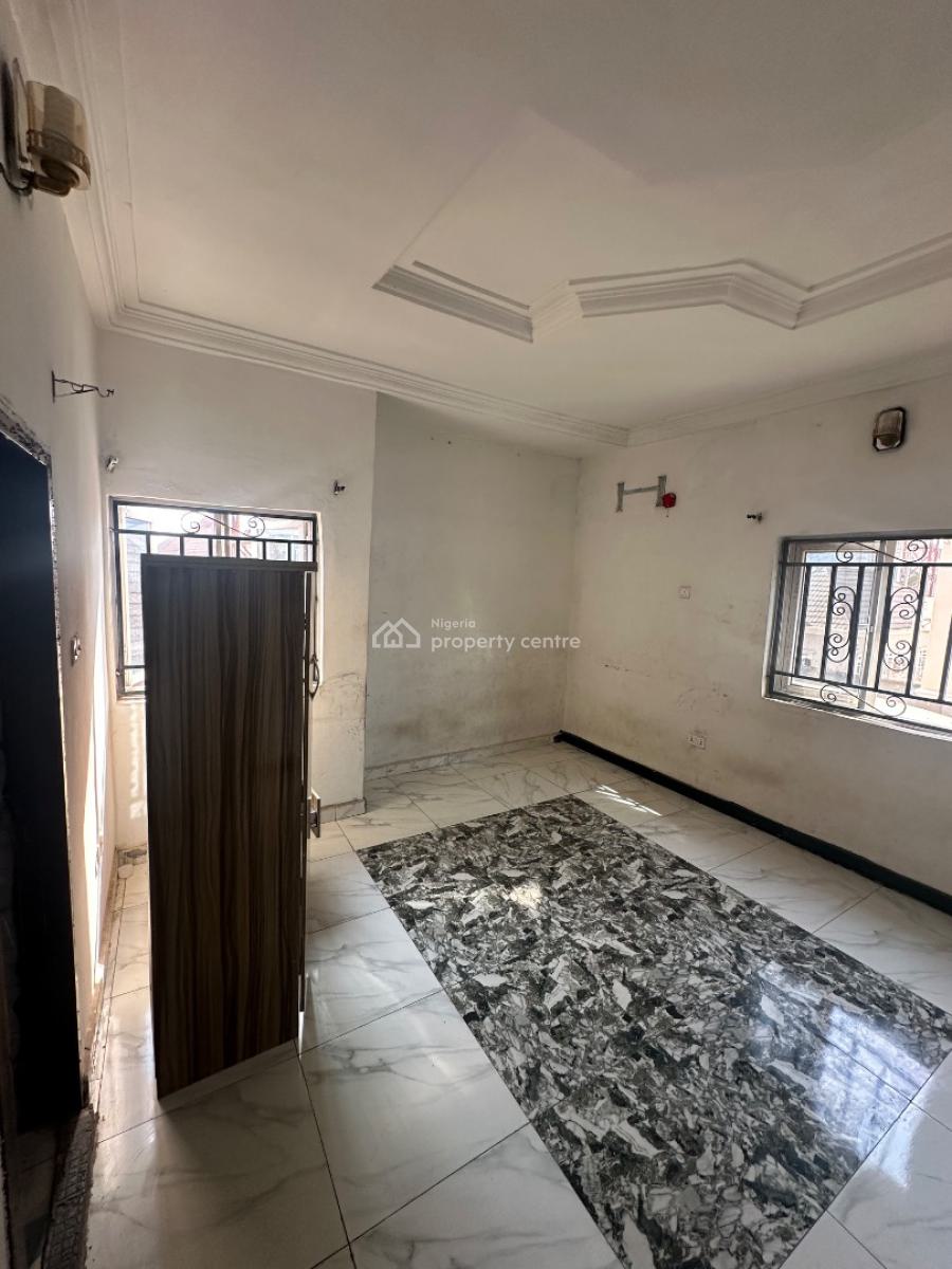 a Standard Room Self Contain Apartment( Shares Kitchen) in a Decent, Mab Global Estate Gwarinpa Extension, Gwarinpa, Abuja, Self Contain (single Rooms) for Rent