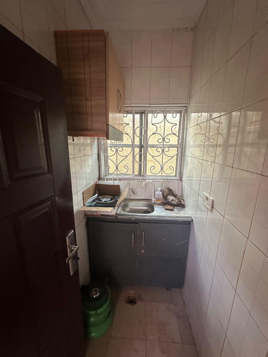 a Standard One Room Self Contain Apartment in a Decent Location, Very Close to Grossvenor Hotel 4th Avenue, Gwarinpa, Abuja, Self Contain (single Rooms) Short Let