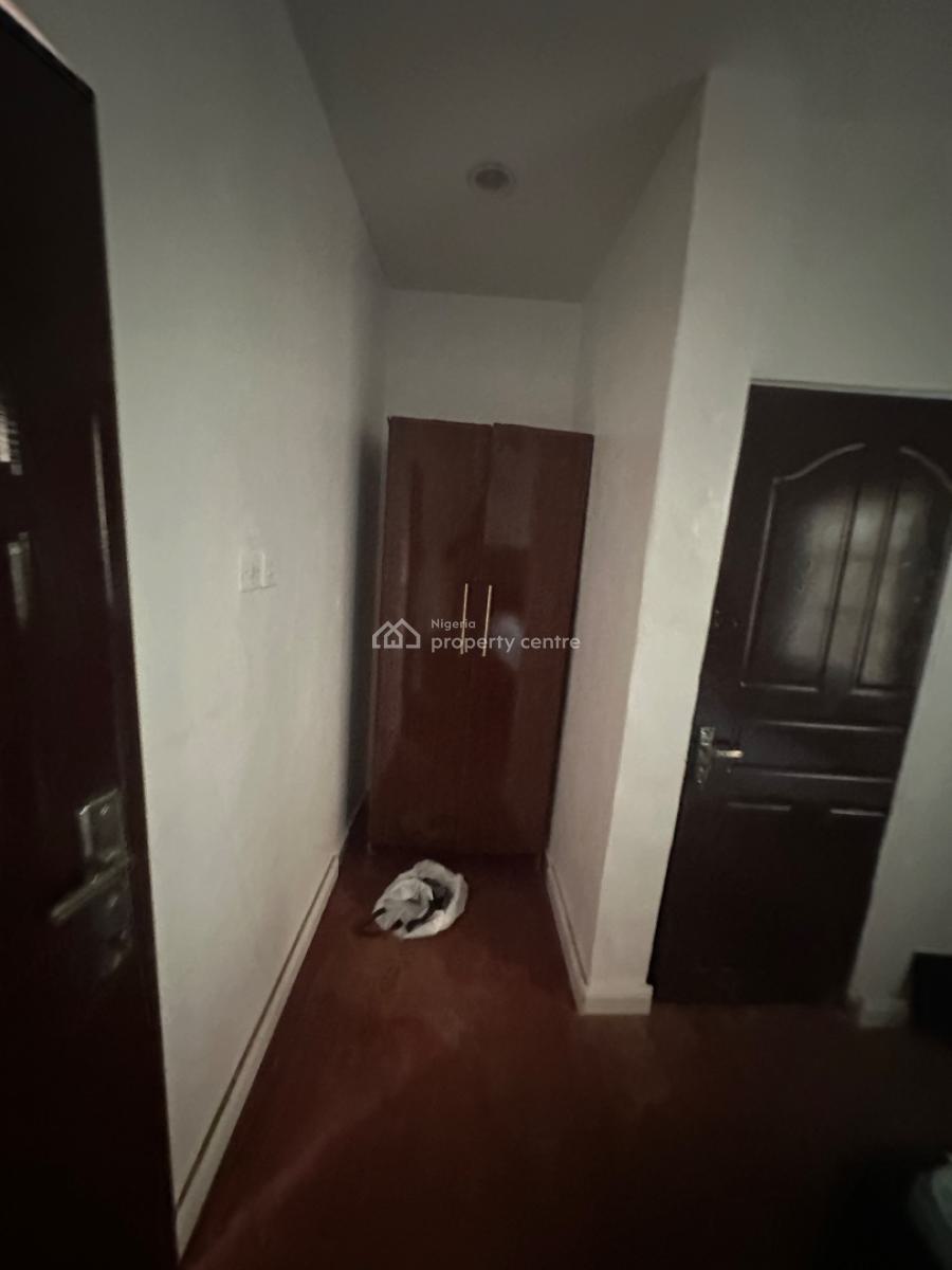 a Standard One Room Self Contain Apartment in a Decent Location, Very Close to Grossvenor Hotel 4th Avenue, Gwarinpa, Abuja, Self Contain (single Rooms) Short Let