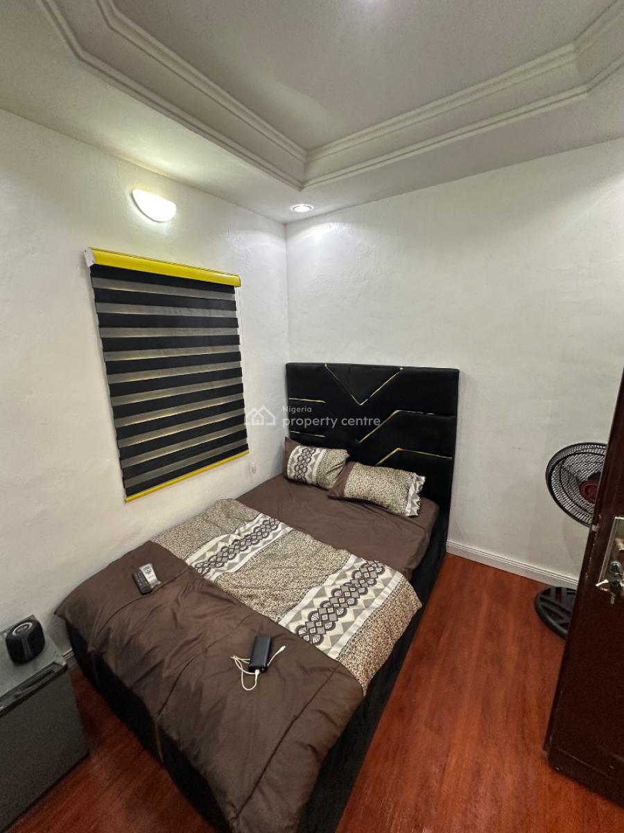 a Standard One Room Self Contain Apartment, Very Close to Grossvenor Hotel 4th Avenue, Gwarinpa, Abuja, Self Contain (single Rooms) Short Let