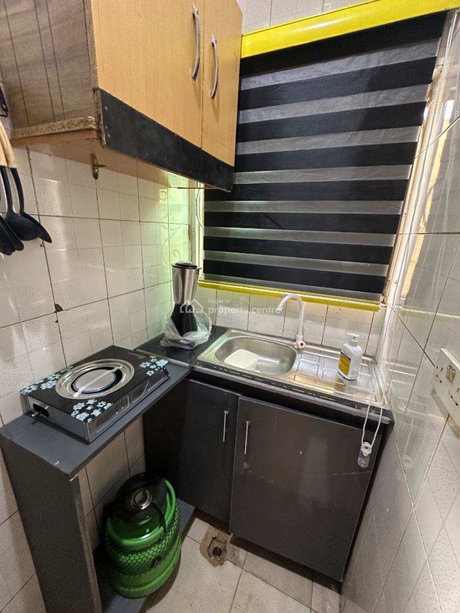 a Standard One Room Self Contain Apartment, Very Close to Grossvenor Hotel 4th Avenue, Gwarinpa, Abuja, Self Contain (single Rooms) Short Let