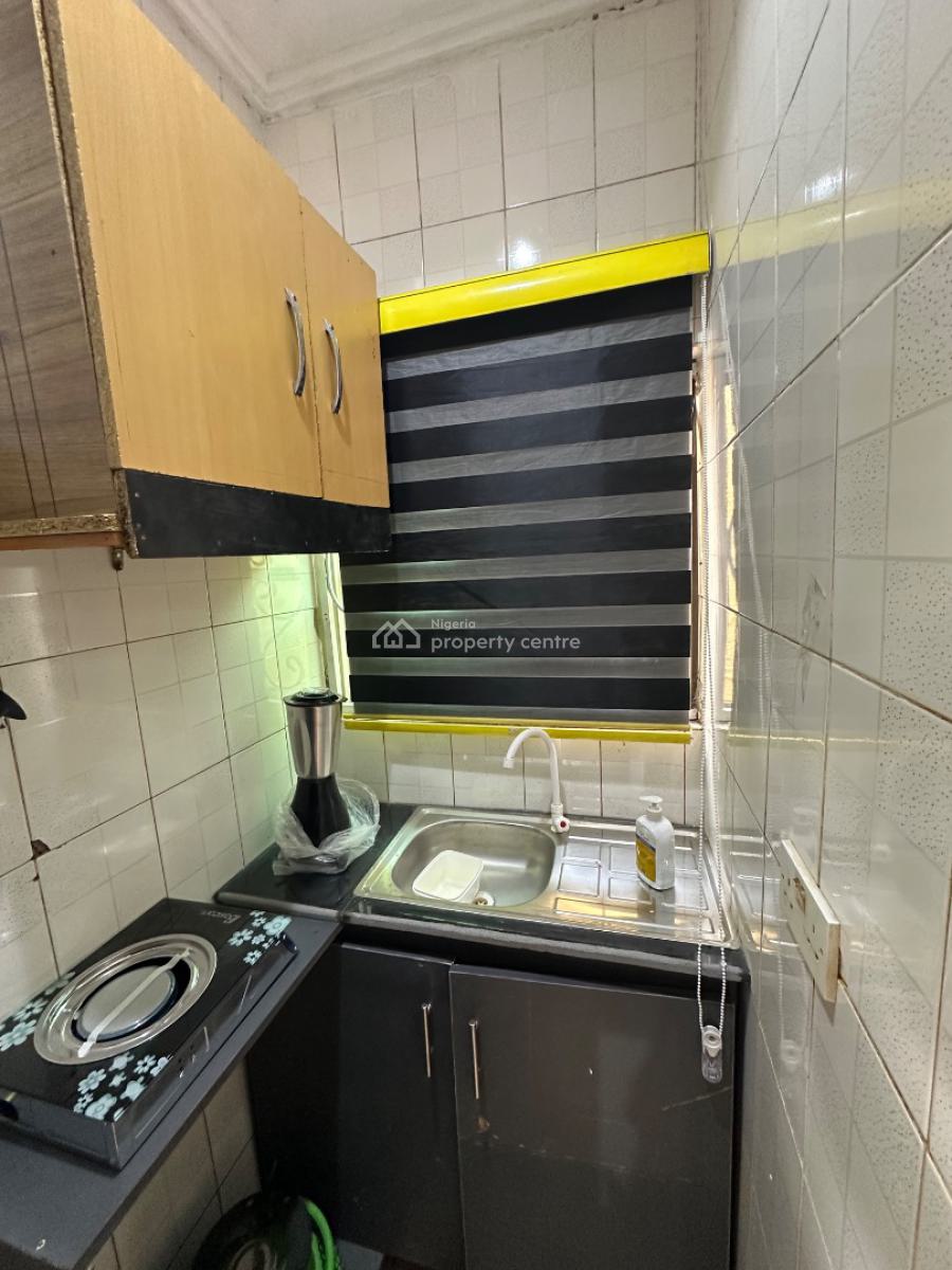 a Standard One Room Self Contain Apartment, Very Close to Grossvenor Hotel 4th Avenue, Gwarinpa, Abuja, Self Contain (single Rooms) Short Let