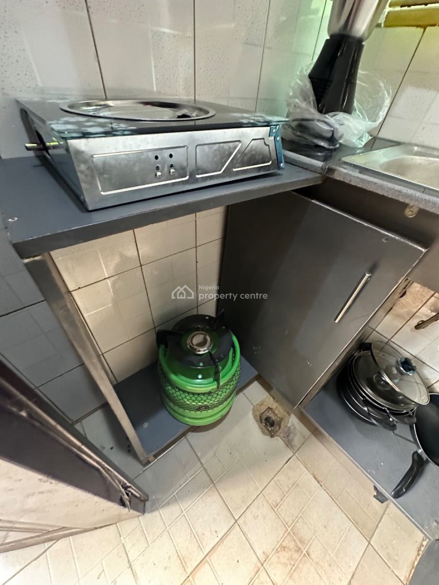 a Standard One Room Self Contain Apartment, Very Close to Grossvenor Hotel 4th Avenue, Gwarinpa, Abuja, Self Contain (single Rooms) Short Let