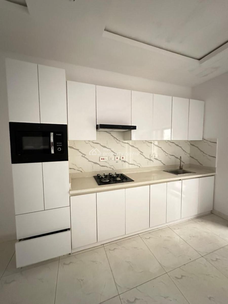 Newly Built Luxury 2 Bedroom Apartment with an Elevator and Gym, Lekki Phase 1, Lekki, Lagos, Block of Flats for Sale