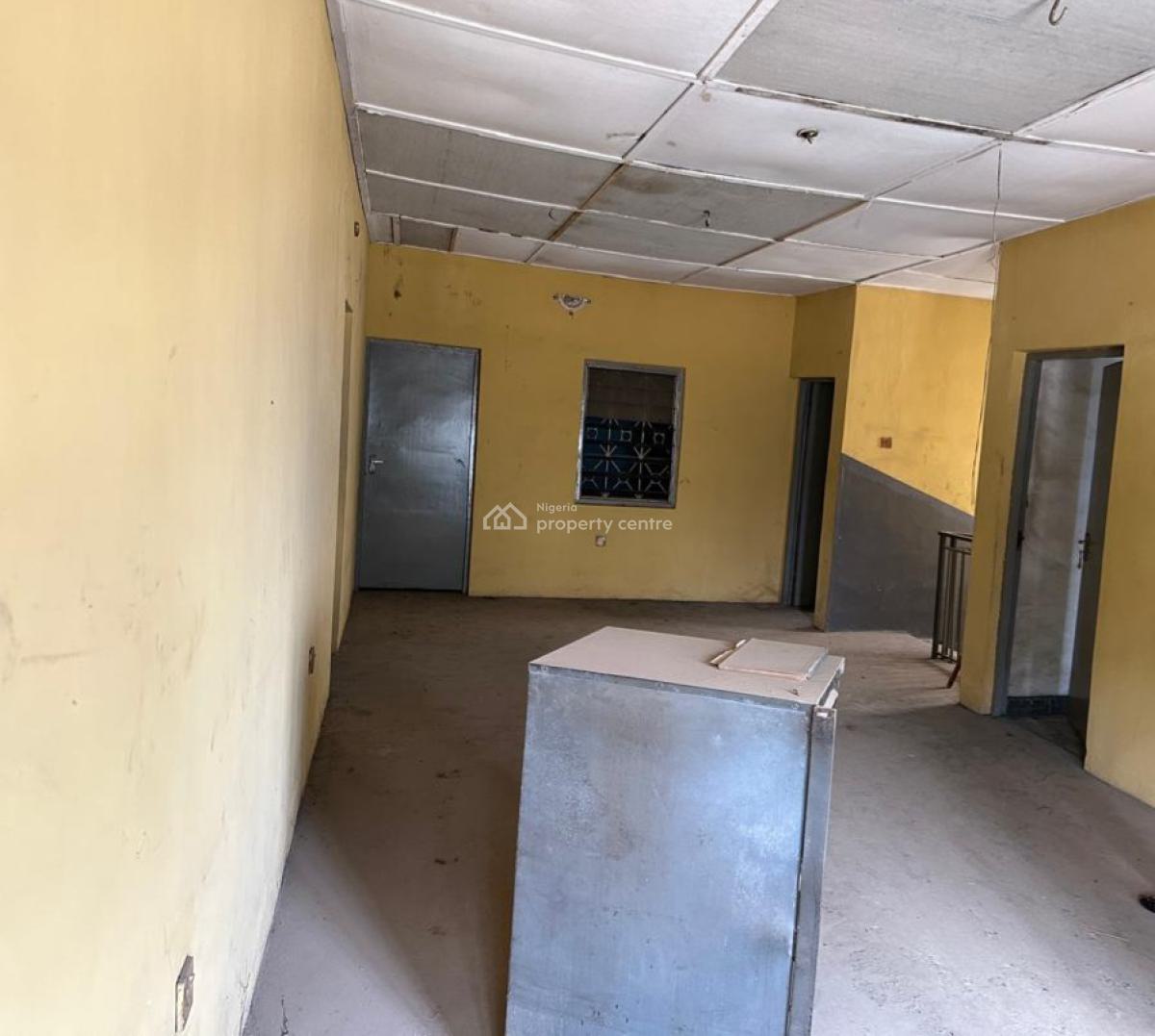 6 Bedroom Semi Detached House, Anibaba Street,off Ikorodu Road, Ketu, Lagos, Semi-detached Duplex for Rent