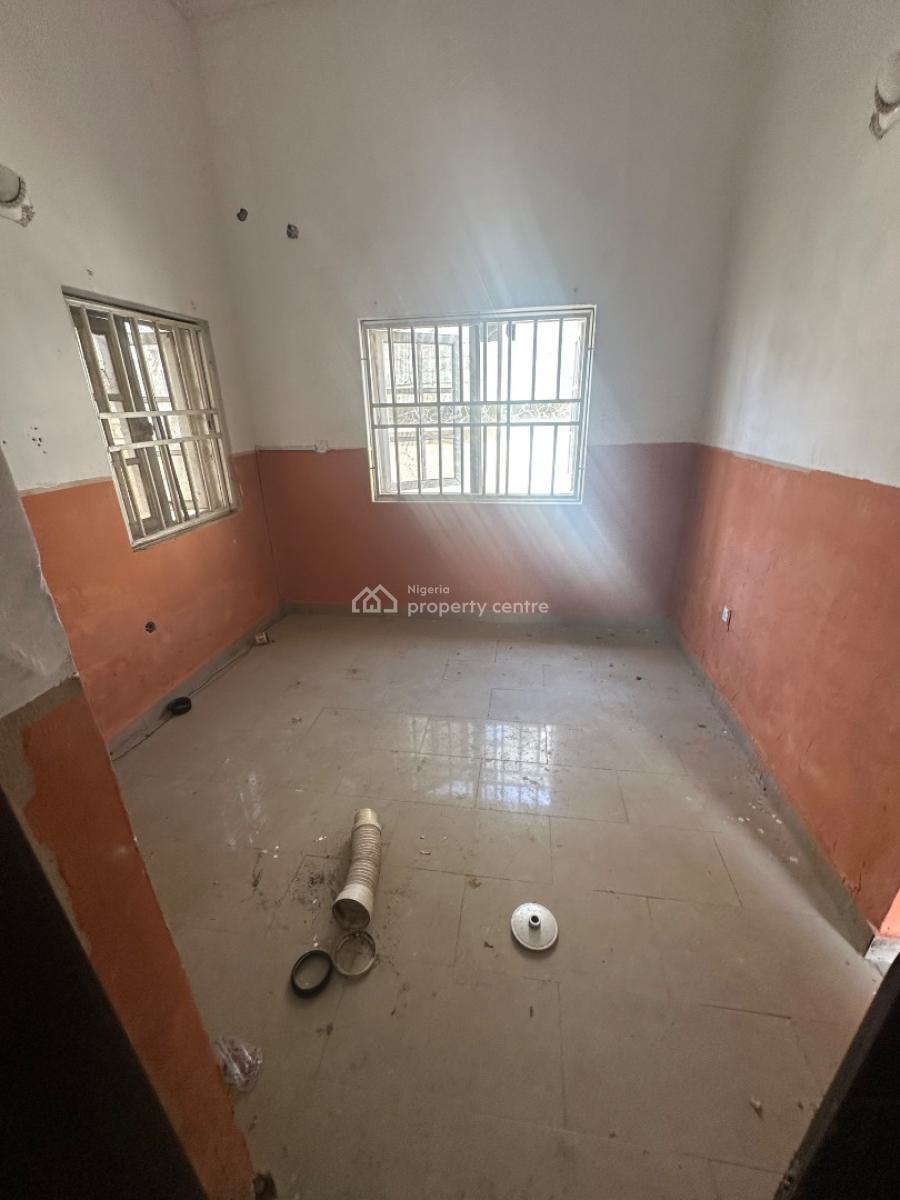 a Standard One Room Self Contain Apartment in a Decent Neighborhood, 6th Avenue After Charlie Boy, Gwarinpa, Abuja, Self Contain (single Rooms) for Rent