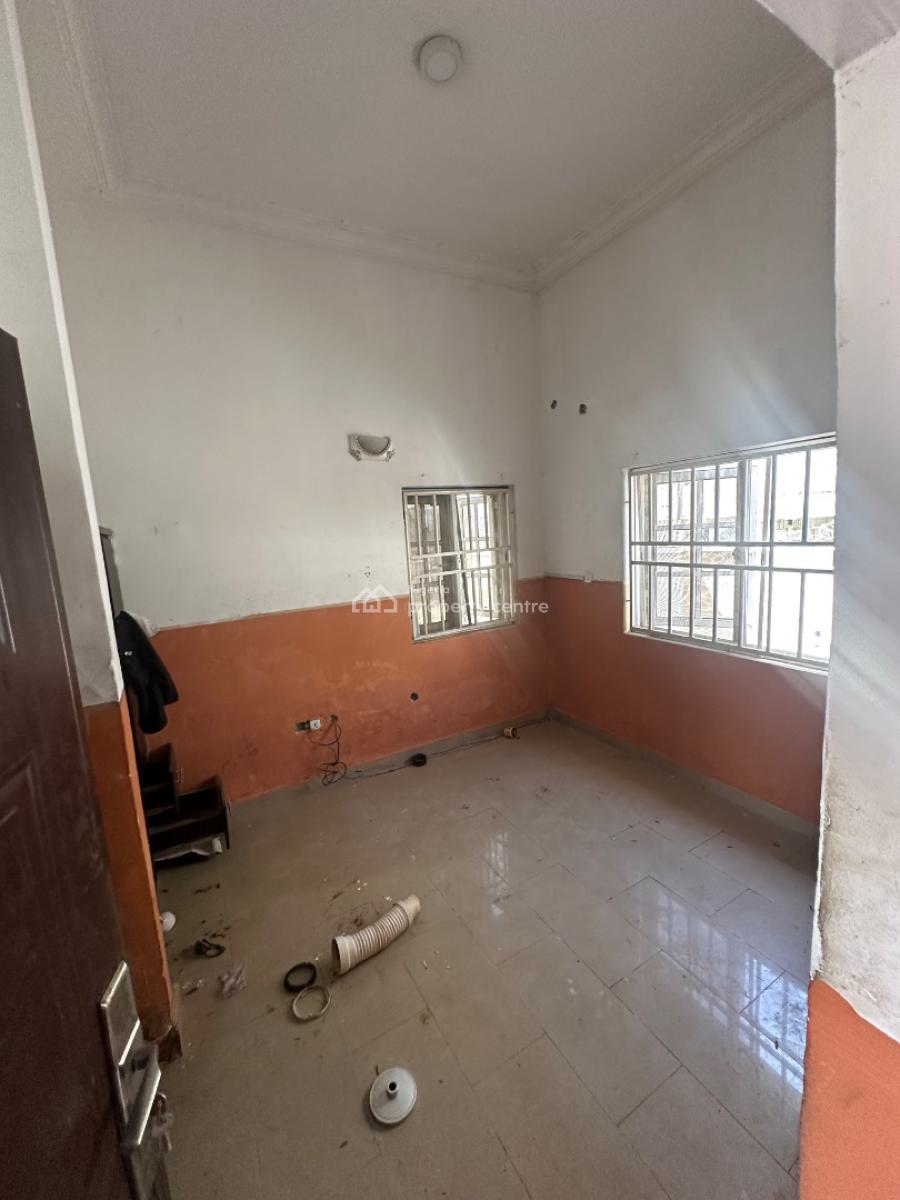 a Standard One Room Self Contain Apartment in a Decent Neighborhood, 6th Avenue After Charlie Boy, Gwarinpa, Abuja, Self Contain (single Rooms) for Rent