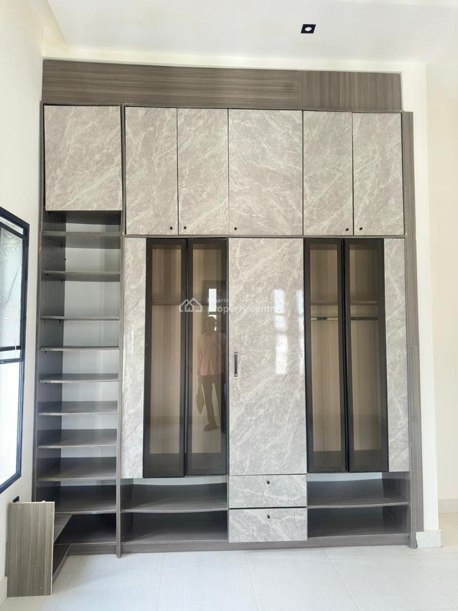 Spacious Luxury 3 Bedroom Apartment with a Bq, Lekki Phase 1, Lekki, Lagos, House for Sale