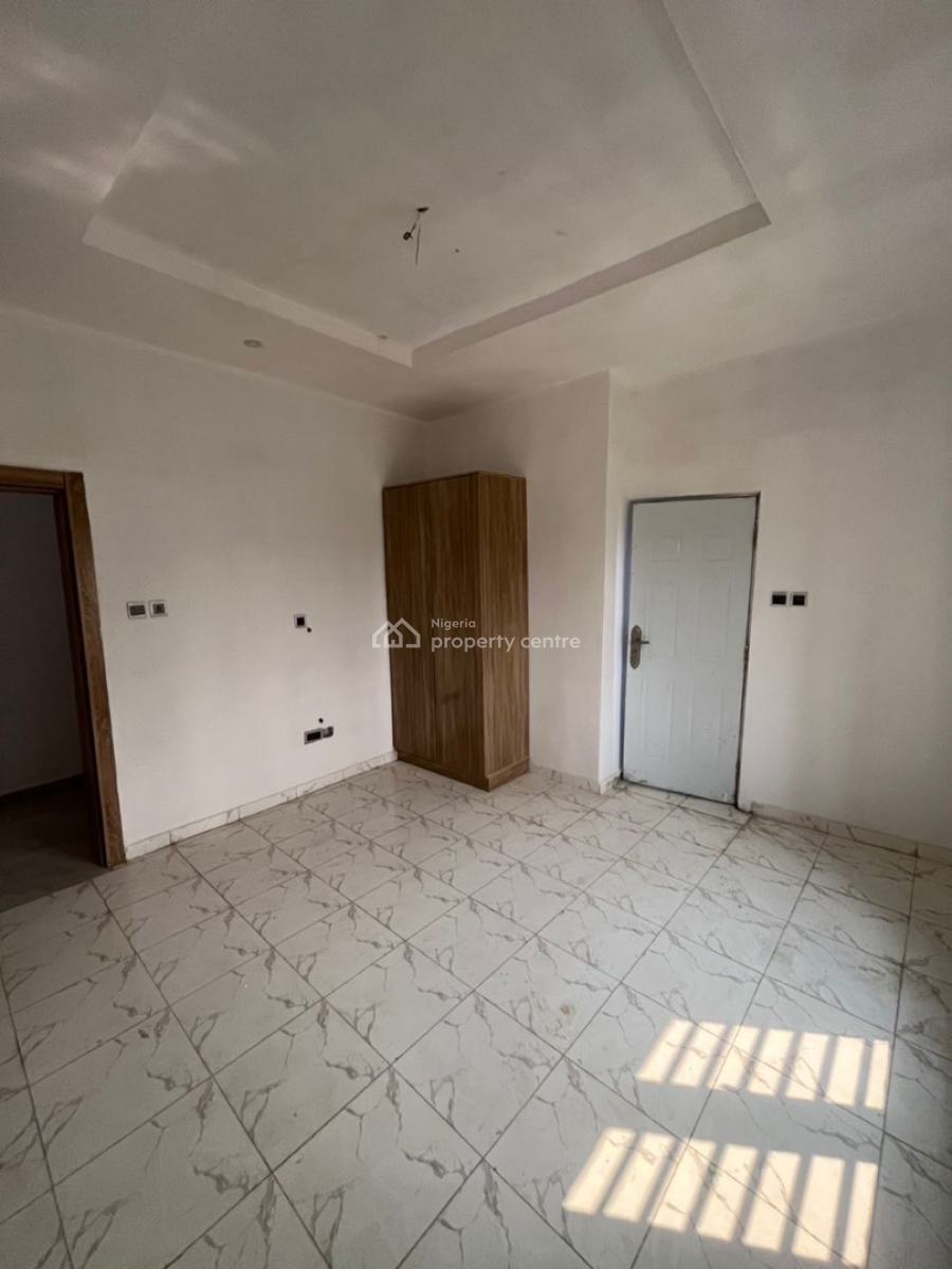 Spacious 2 Bedroom Apartment, Ikota, Ikota, Lekki, Lagos, Block of Flats for Sale