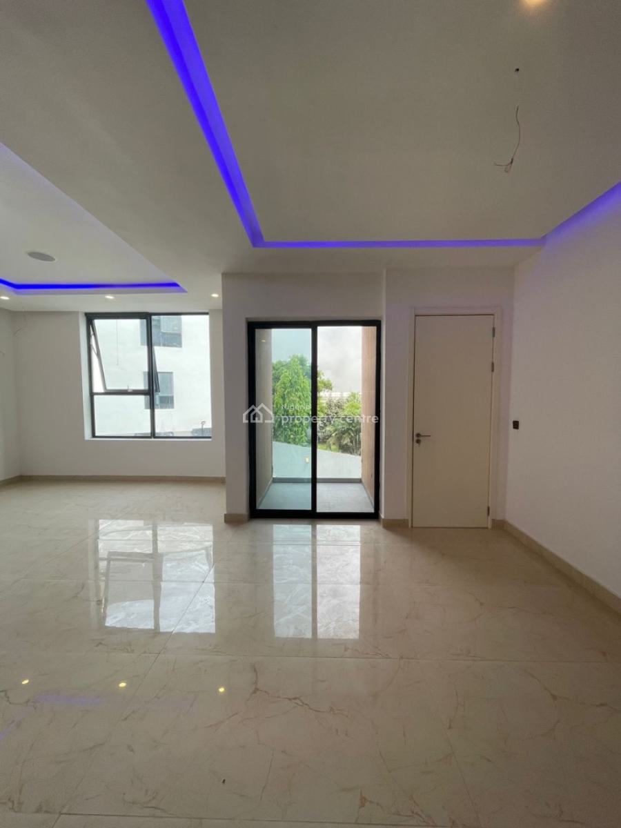 Aesthetically Pleasing 4 Bedroom Penthouse with Swimming Pool, 4 Bedroom Massive Penthouse with Pool , Lekki Phase 1, Lekki Phase 1, Lekki, Lagos, House for Sale