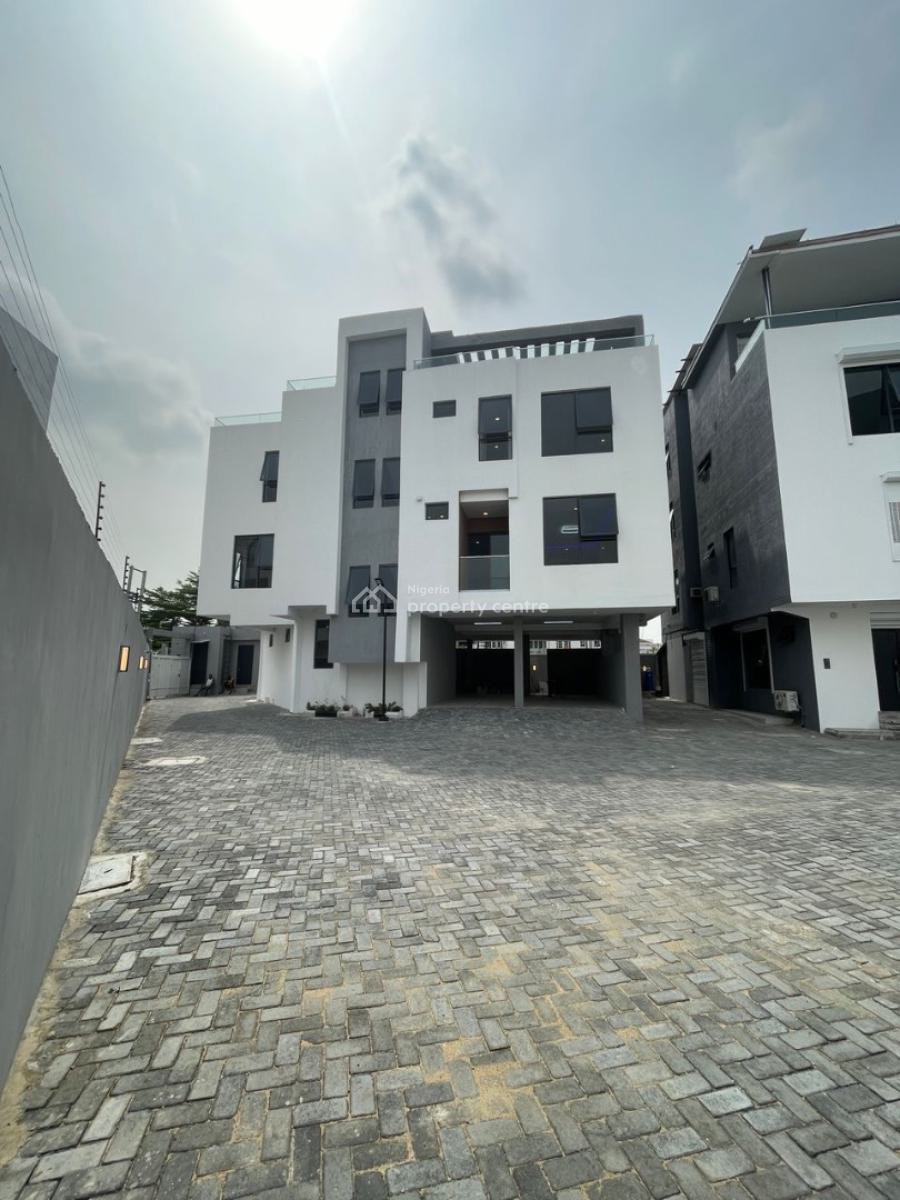 Aesthetically Pleasing 4 Bedroom Penthouse with Swimming Pool, 4 Bedroom Massive Penthouse with Pool , Lekki Phase 1, Lekki Phase 1, Lekki, Lagos, House for Sale