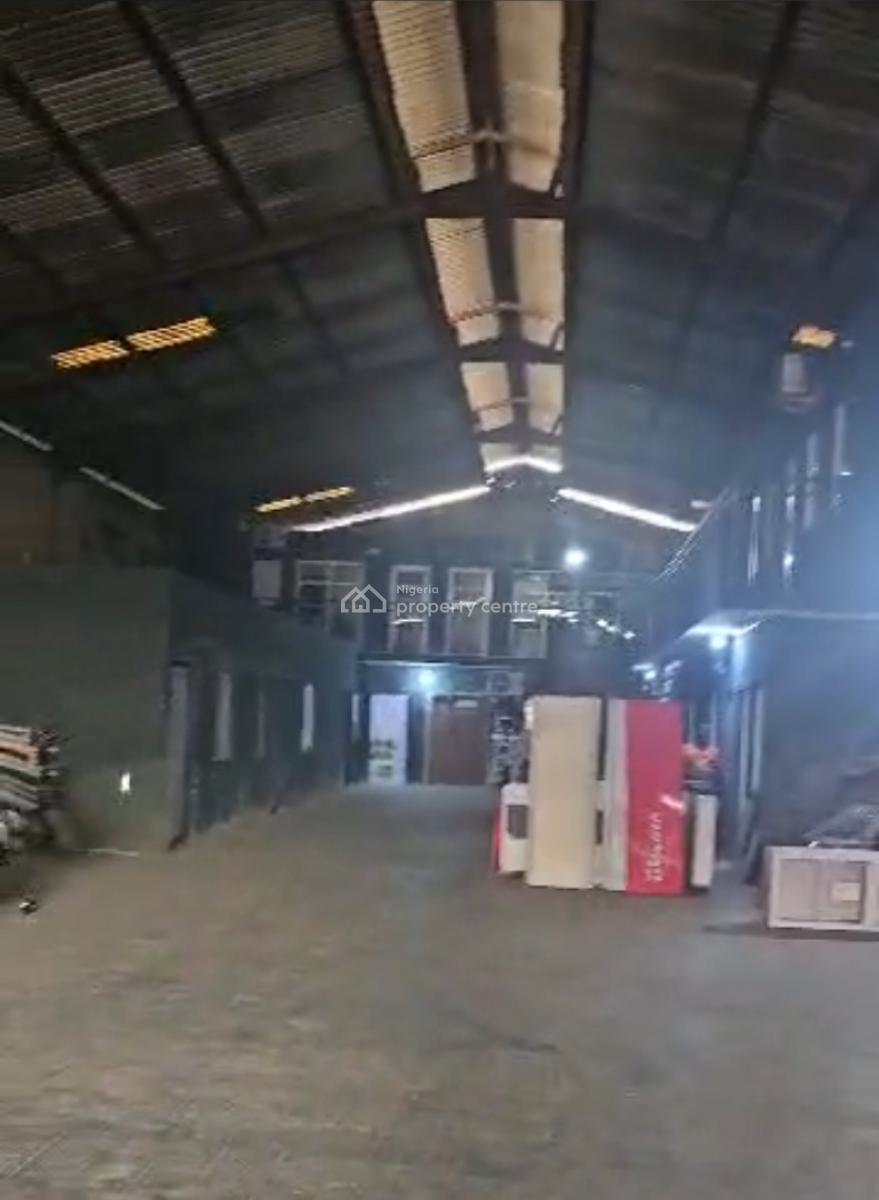 Land Size: 2,030 Sqmindustrial & Commercial Use - Strategically Locate, Maryland, Lagos, Warehouse for Sale
