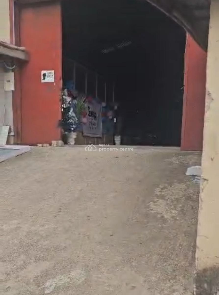 Land Size: 2,030 Sqmindustrial & Commercial Use - Strategically Locate, Maryland, Lagos, Warehouse for Sale