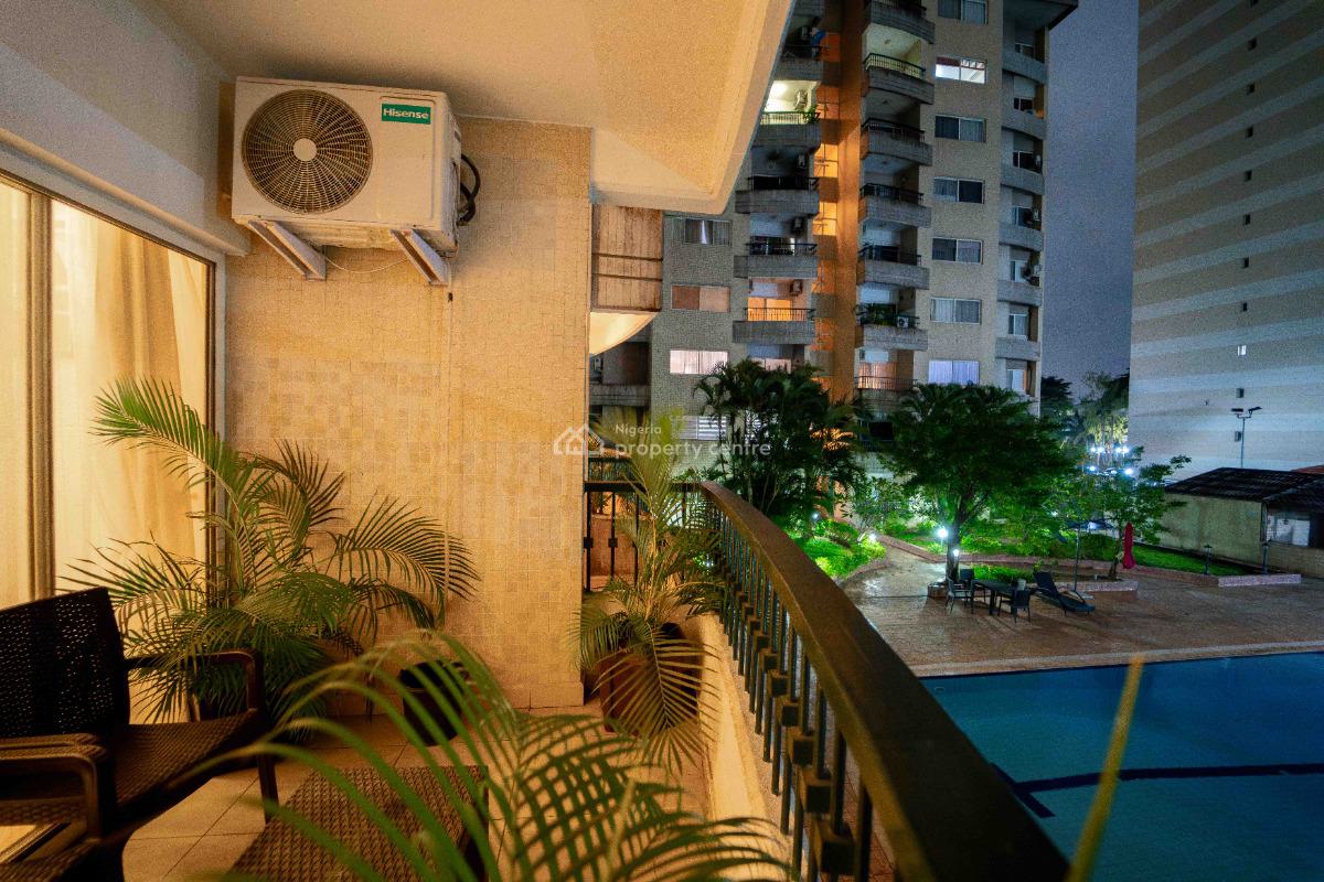 Lovely 3 Beds Apartment Available with Pool, Tennis Court, Gym & Ps5, Ikoyi, Lagos, Flat / Apartment Short Let