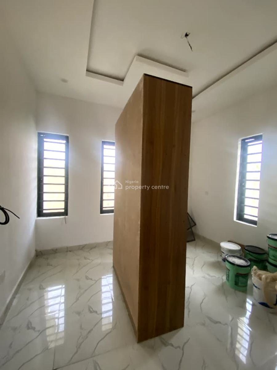 Lovely 2 Bedroom Apartment in a Secure Estate, Ajah, Lekki, Lagos, Flat / Apartment for Sale