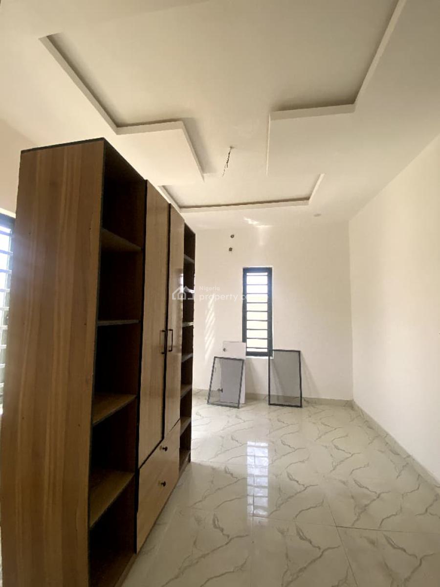 Lovely 2 Bedroom Apartment in a Secure Estate, Ajah, Lekki, Lagos, Flat / Apartment for Sale