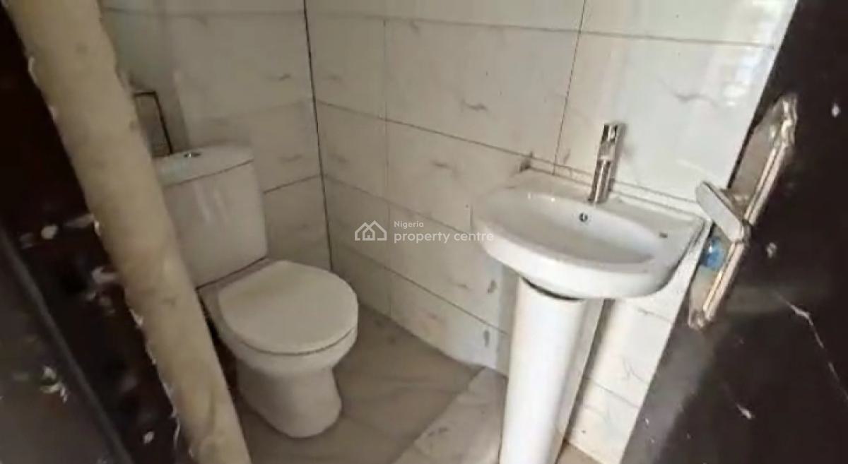 Brand New 3 Bedroom Apartment on 3rd Floor with Lift and Good Fittings, Ikoyi, Lagos, Flat / Apartment for Rent