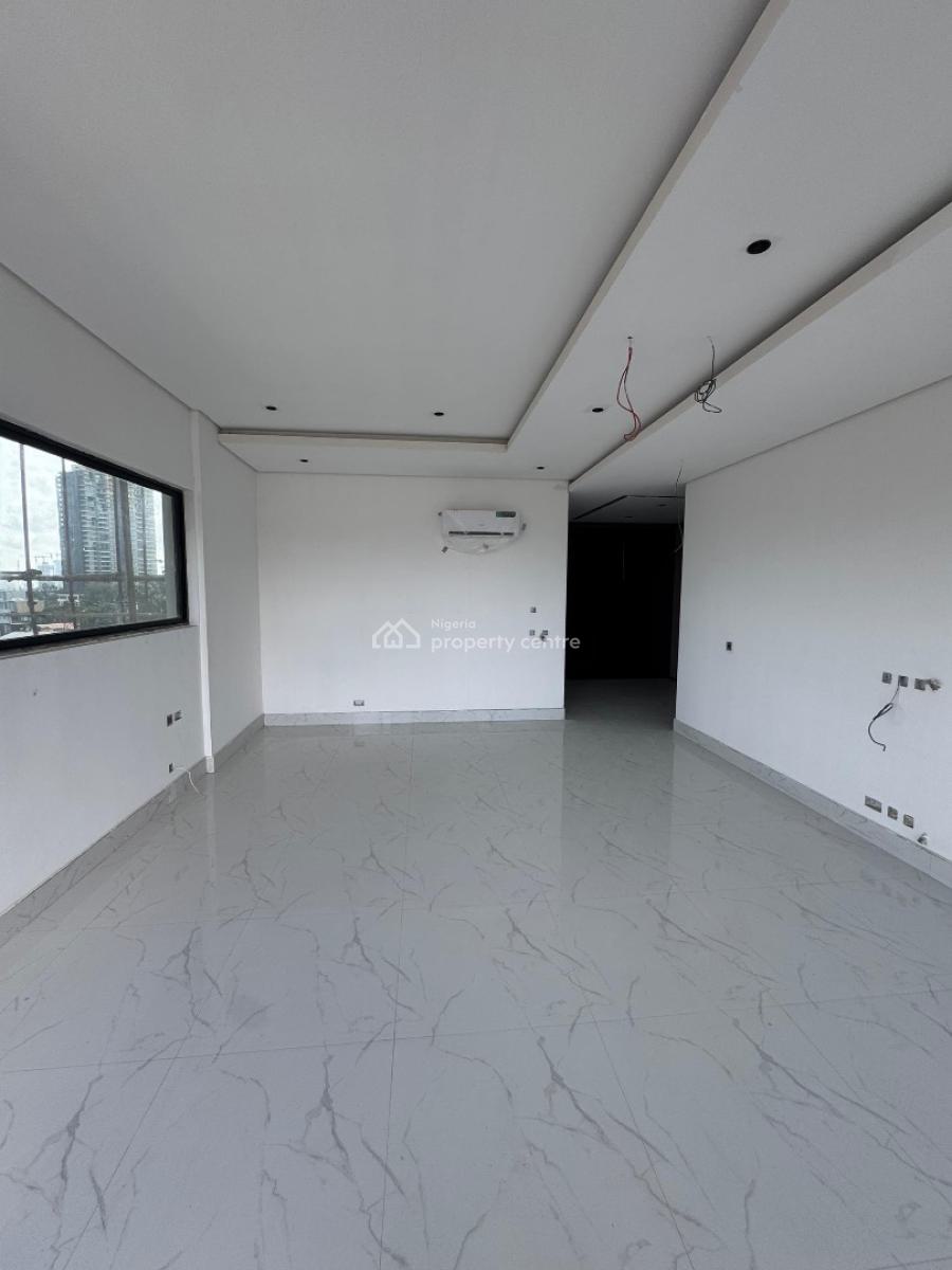 Enormous 4 Bedroom Penthouse with an Elevator, Ikoyi, Lagos, Flat / Apartment for Sale