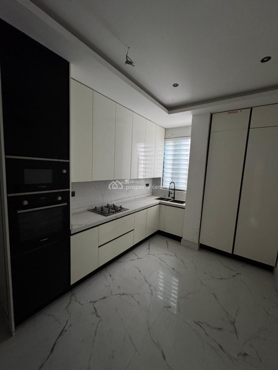 Enormous 4 Bedroom Penthouse with an Elevator, Ikoyi, Lagos, Flat / Apartment for Sale