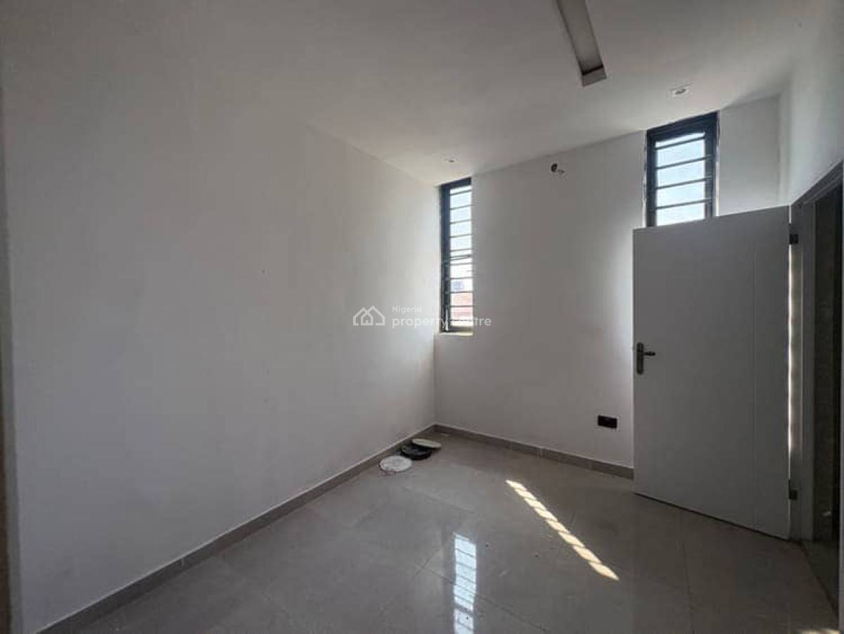 Newly Built 2bedroom Apartment with Pool, Ologolo, Lekki, Lagos, Flat / Apartment for Rent