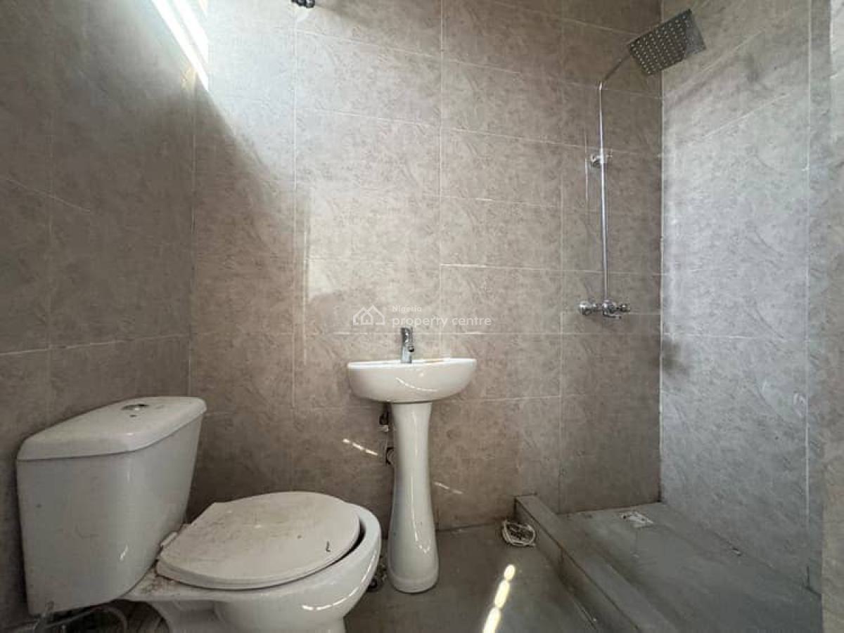 Newly Built 2bedroom Apartment with Pool, Ologolo, Lekki, Lagos, Flat / Apartment for Rent