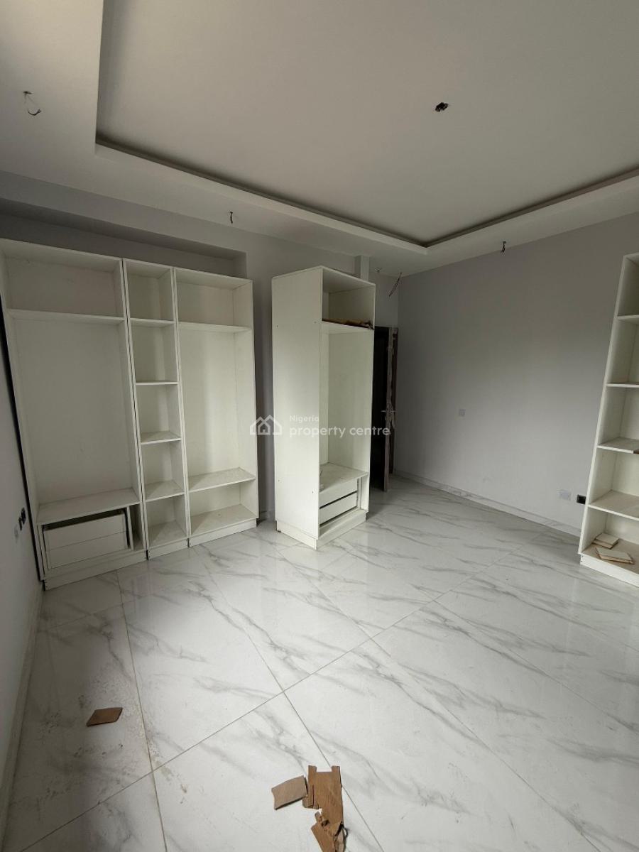 Gorgeous 3 Bedroom Apartment with an Elevator, Victoria Island (vi), Lagos, Flat / Apartment for Sale