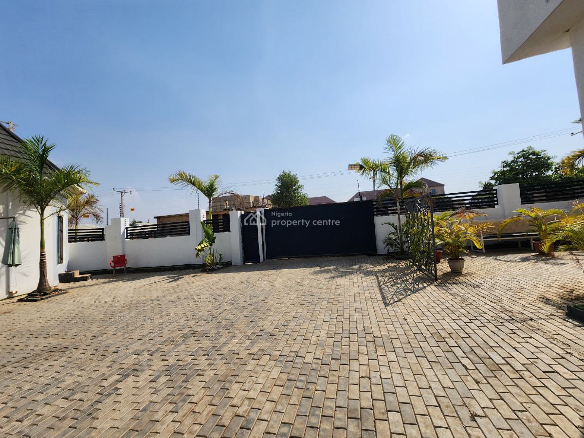 Exclusive Luxury Living in Lugbe, Abuja in a Fully Furnished 2 Bed Apt, Lugbe District, Abuja, Flat / Apartment for Rent