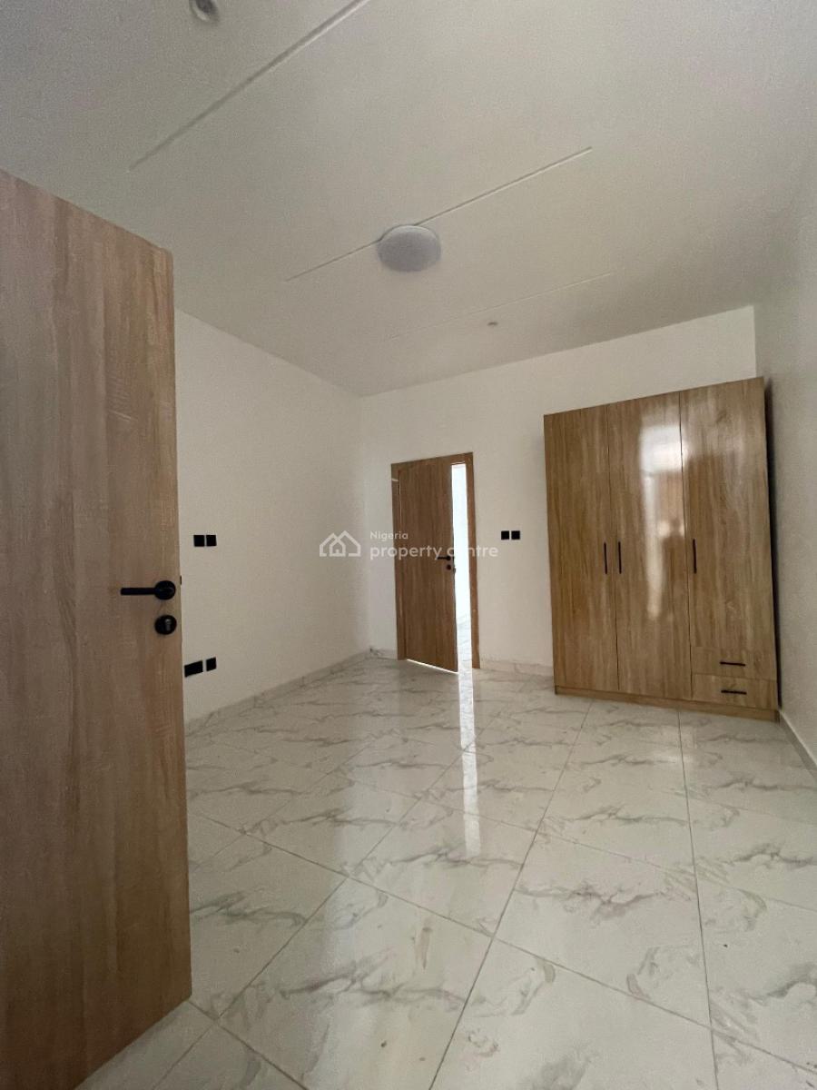Exquisite 2 Bedroom Apartment with Pool and Gym in a Well Secured Envi, Ologolo, Lekki, Lagos, Flat / Apartment for Sale