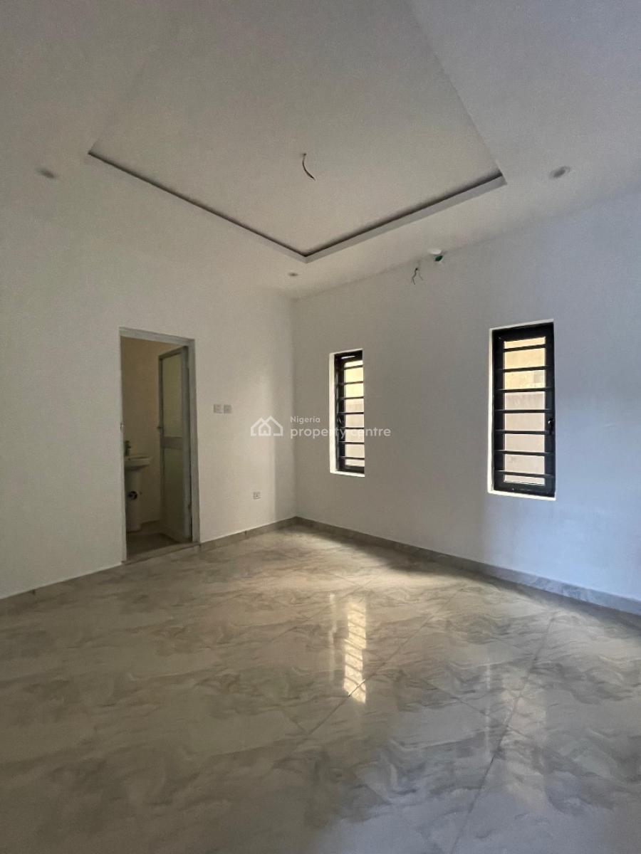 Exquisite 1 Bedroom Apartment in a Well Secured Environment., Ologolo, Lekki, Lagos, Flat / Apartment for Sale