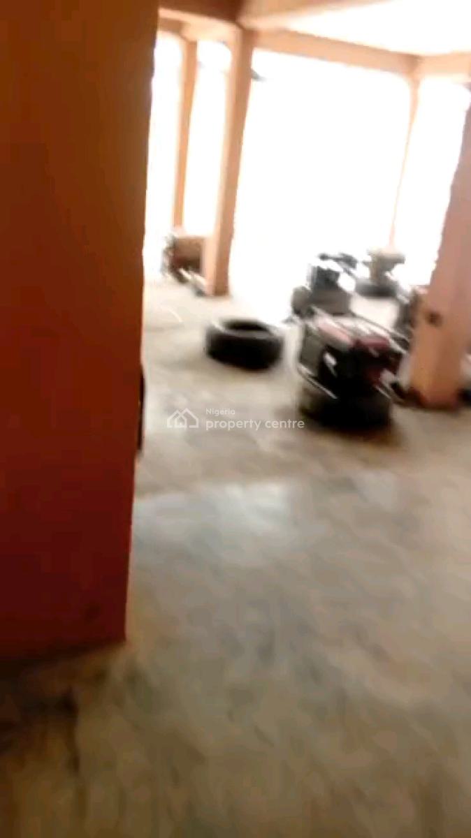 Standard Two Bedroom Flat, Adekunle, Yaba, Lagos, Flat / Apartment for Rent