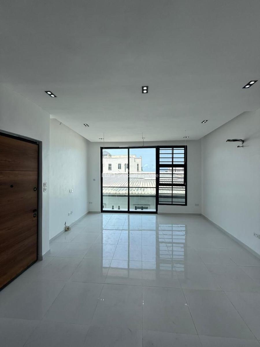 Well Finished 2 Bedroom Apartment with Swimming Pool & Gym, Ologolo, Lekki, Lagos, Flat / Apartment for Sale