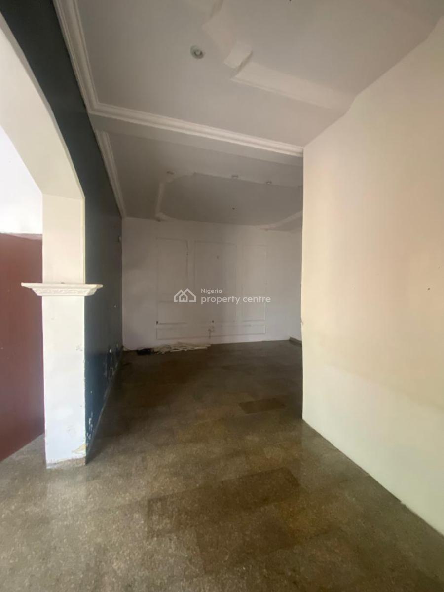 Spacious Partly Self Service Room and Parlor Mini Flat, Lekki Phase 1, Lekki, Lagos, Flat / Apartment for Rent