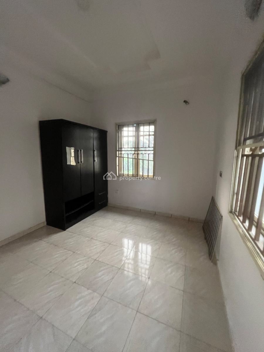 Lovely Nice 3bedroom Flat Upstairs, Mobil Road Ilaje, Ajah, Lagos, Flat / Apartment for Rent