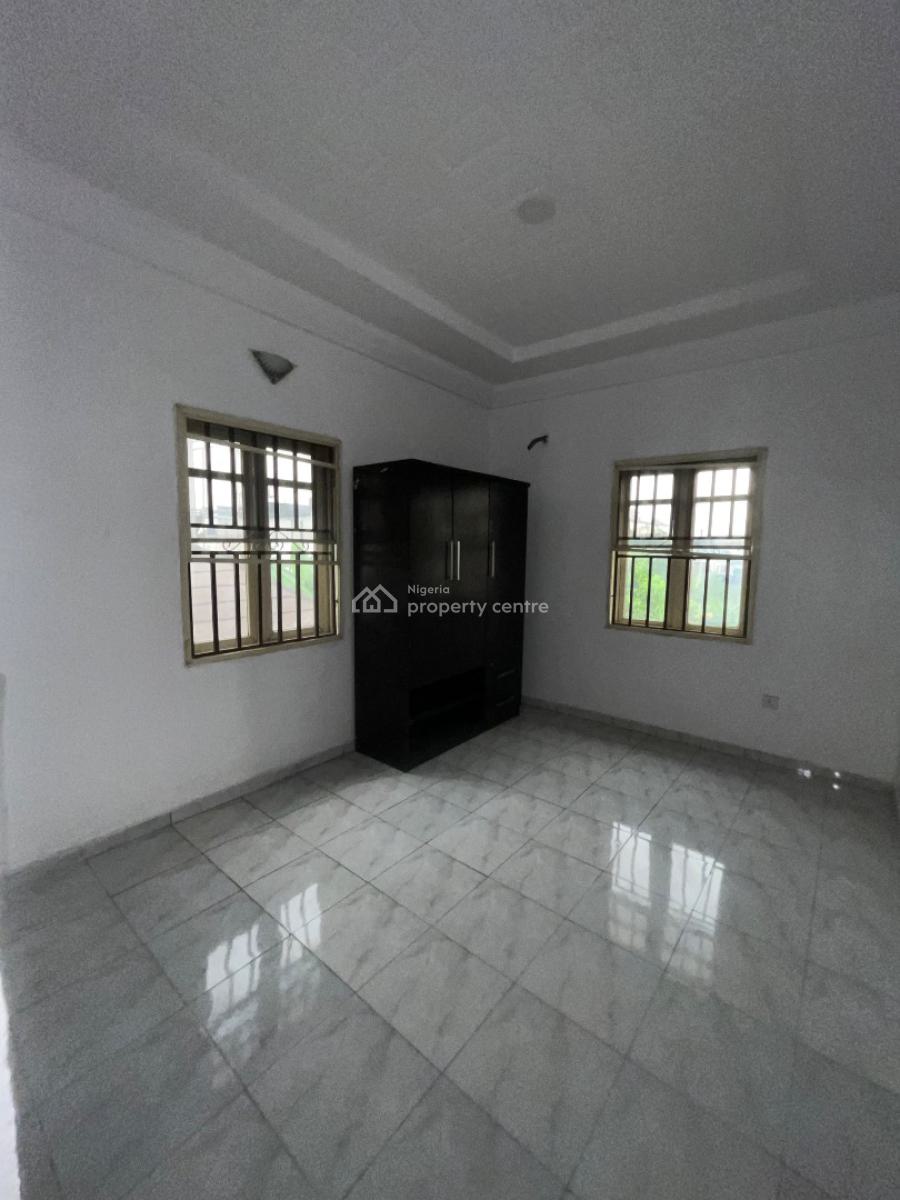 Lovely Nice 3bedroom Flat Upstairs, Mobil Road Ilaje, Ajah, Lagos, Flat / Apartment for Rent