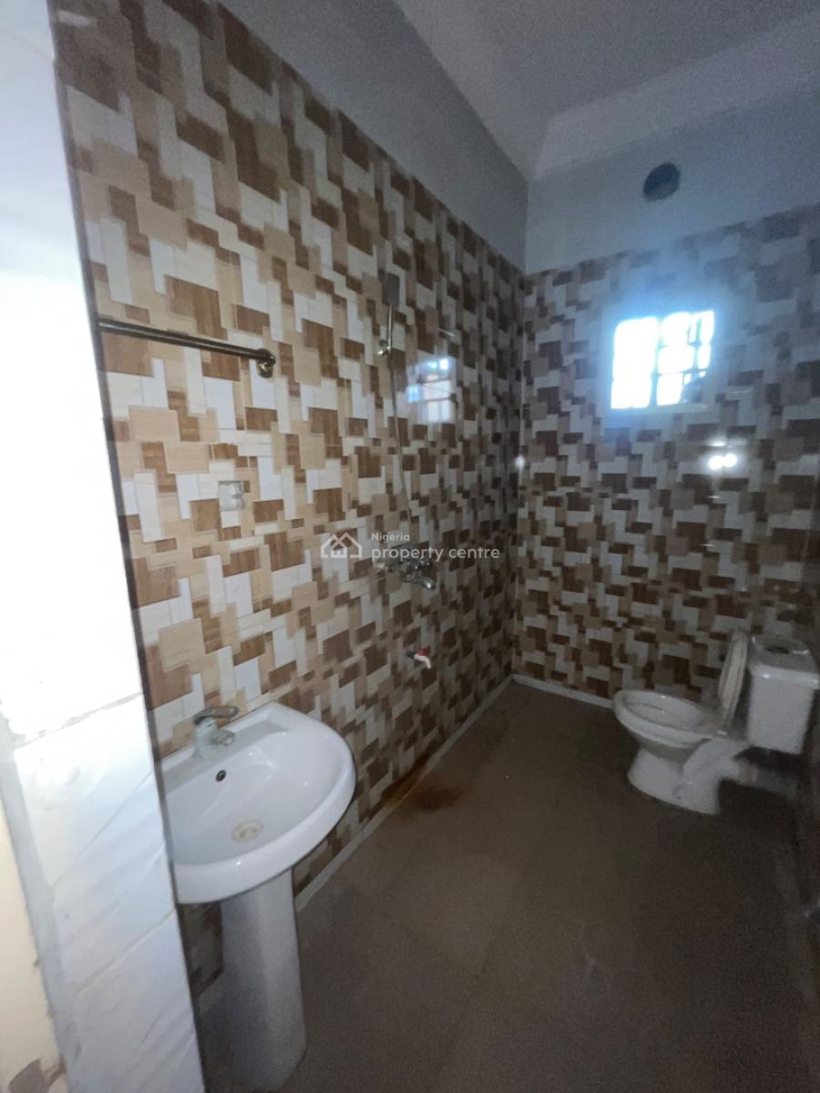 Lovely Nice 3bedroom Flat Upstairs, Mobil Road Ilaje, Ajah, Lagos, Flat / Apartment for Rent