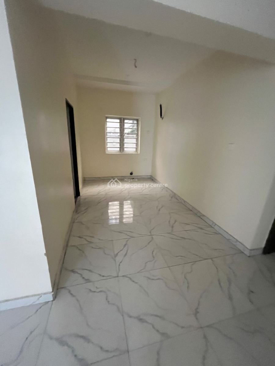 Clean Luxury 3bedroom Flat Downstairs, Mobil Road Ilaje, Ajah, Lagos, House for Rent