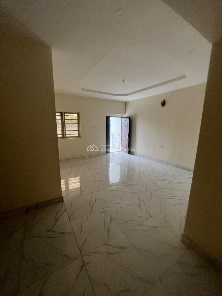 Clean Luxury 3bedroom Flat Downstairs, Mobil Road Ilaje, Ajah, Lagos, House for Rent
