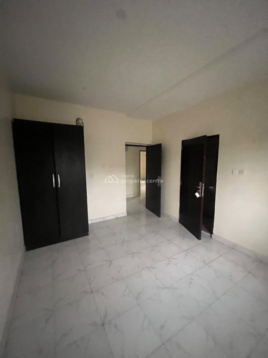 Clean Luxury 3bedroom Flat Downstairs, Mobil Road Ilaje, Ajah, Lagos, House for Rent