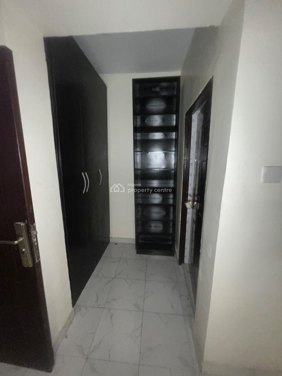 Clean Luxury 3bedroom Flat Downstairs, Mobil Road Ilaje, Ajah, Lagos, House for Rent