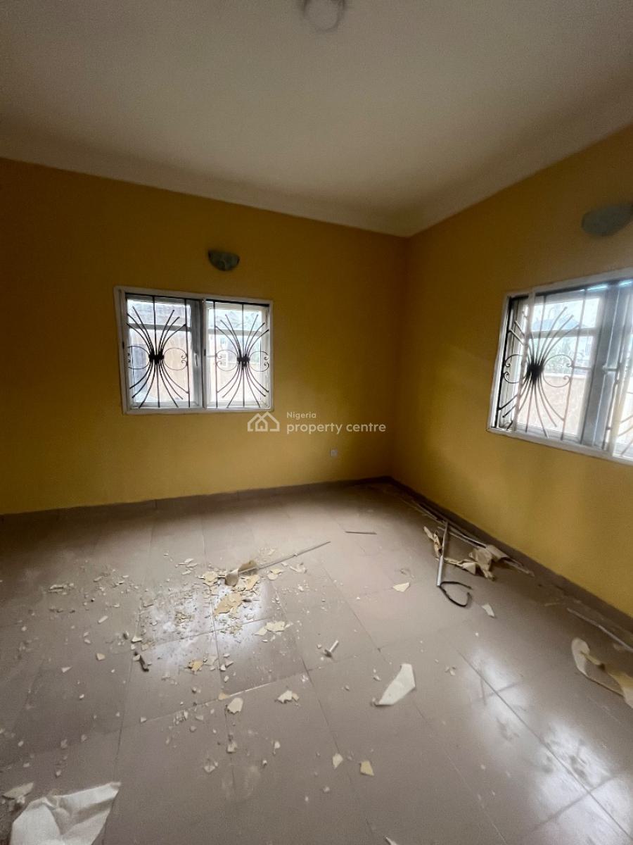 Clean and Beautiful 3bedroom Flat Downstairs, Mobil Road Ilaje, Ajah, Lagos, House for Rent