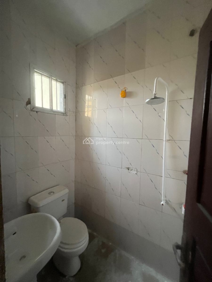Clean and Beautiful 3bedroom Flat Downstairs, Mobil Road Ilaje, Ajah, Lagos, House for Rent